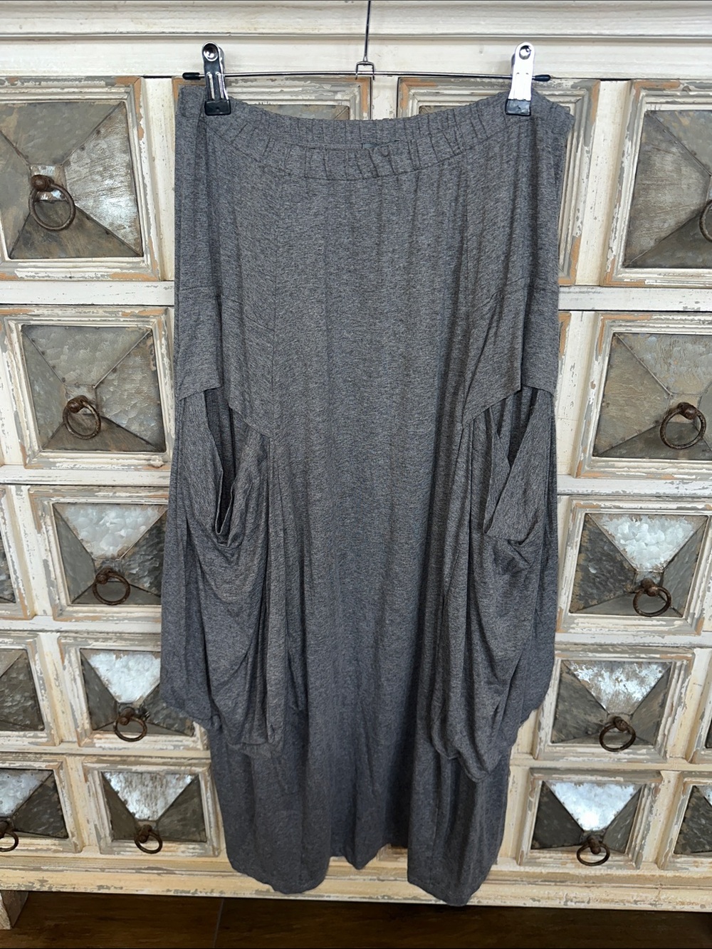 Women’s High-Low Skirt in Heather Gray